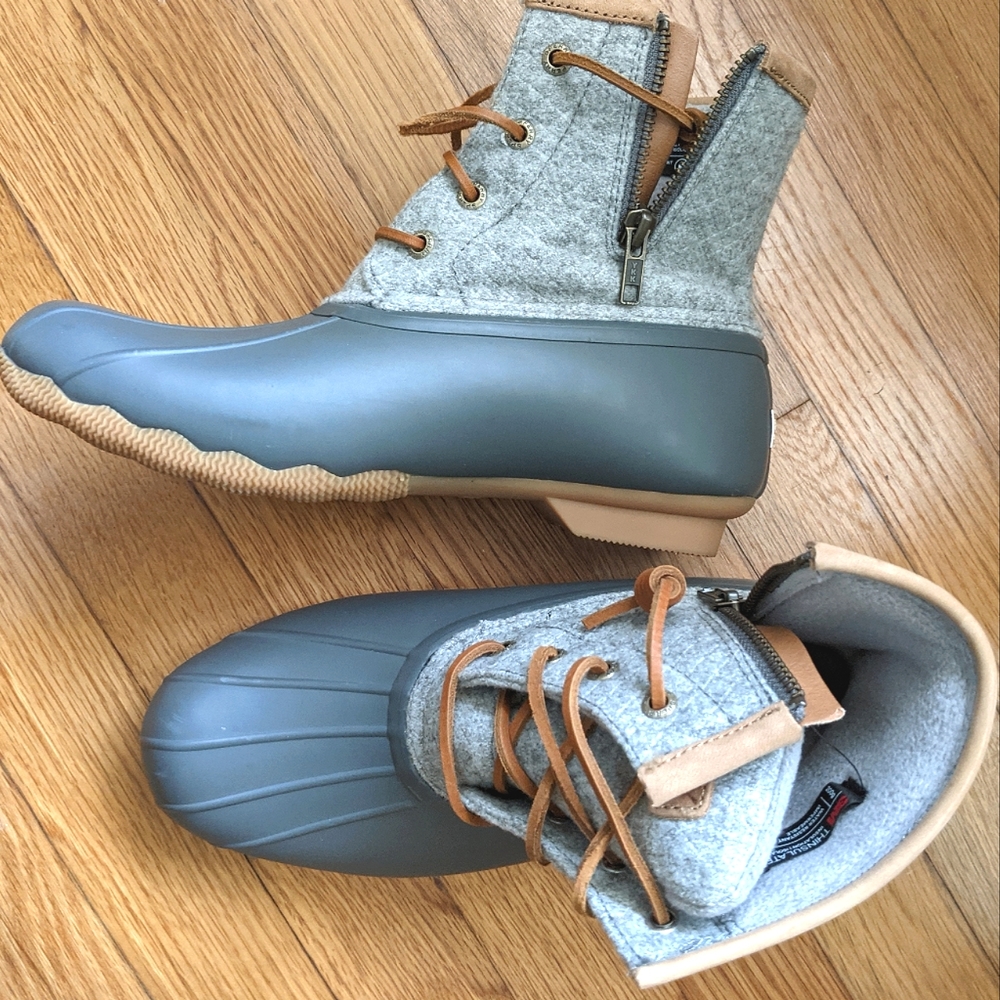 Sperry saltwater emboss wool duck boots